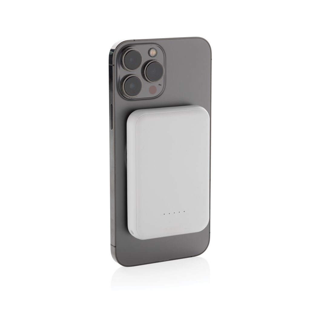 XDP322_59-03Stellar 5_000mAh 5W magnetische Powerbank aus RCS rec. ABS_ weiss