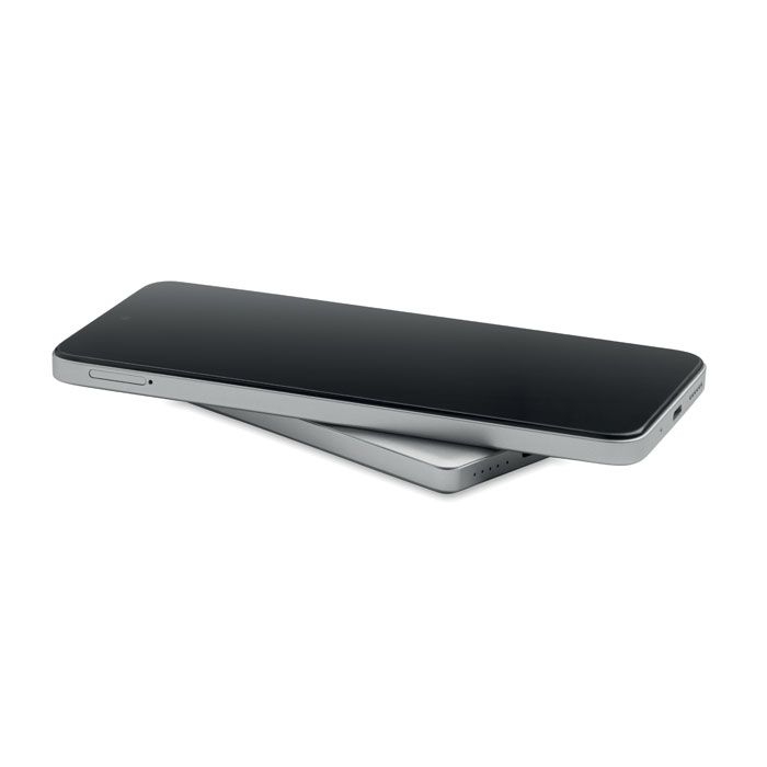 MO3179-16Core Powerbank 5000mAh_ mattsilber