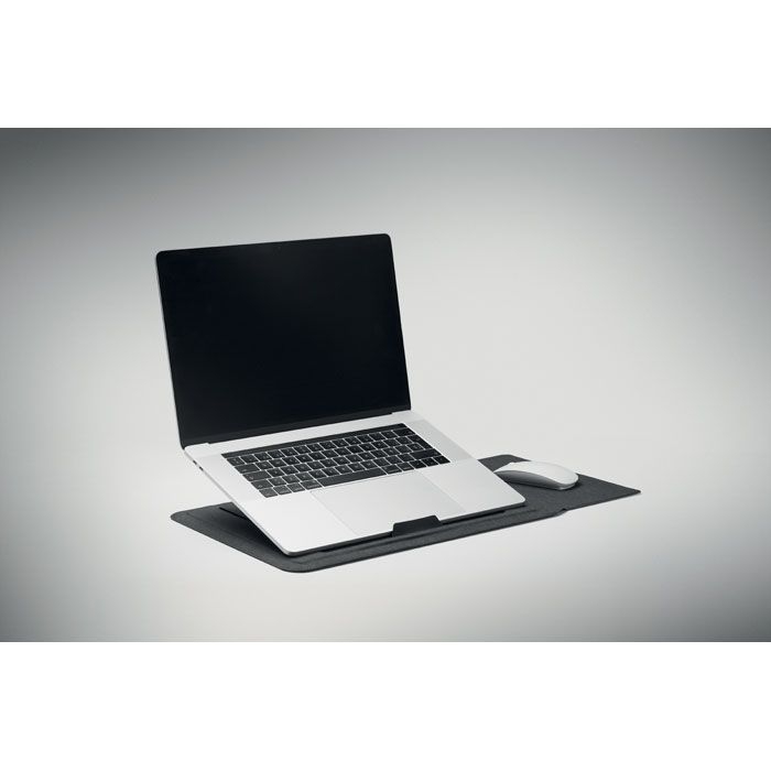 MO2696-03Practic 16_ Laptop-Huelle RPET_ schwarz