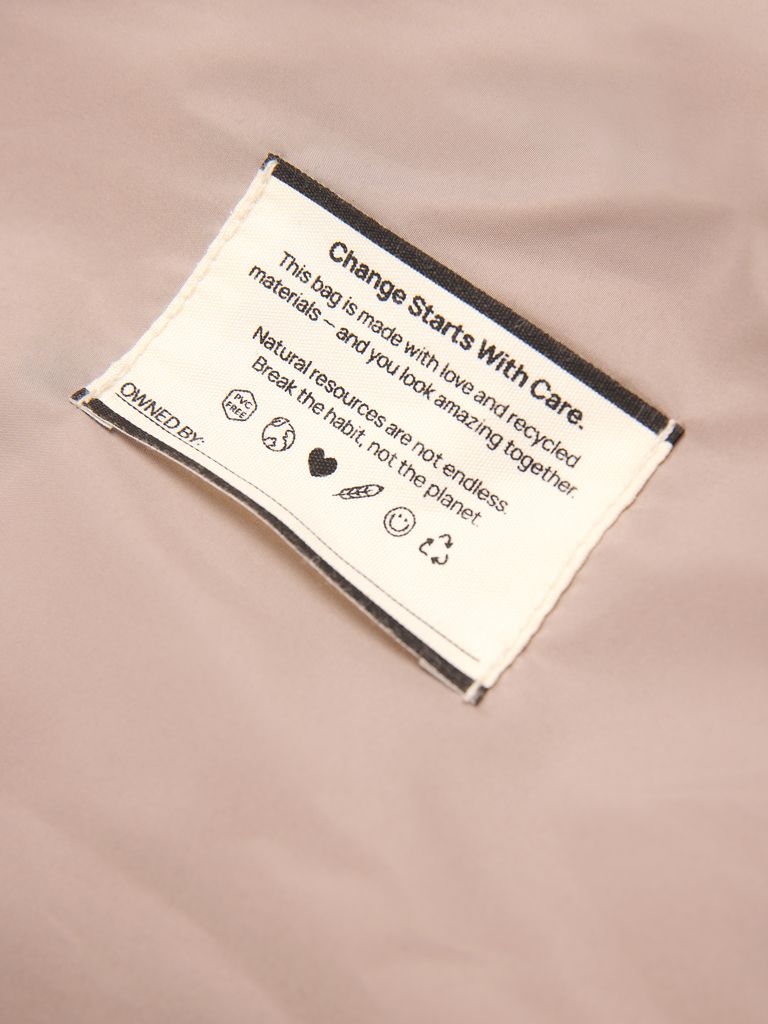 XDP763.53-25KENTO URBAN 15_6_ Rucksack aus RCS  recyceltem Nylon_ navy blau