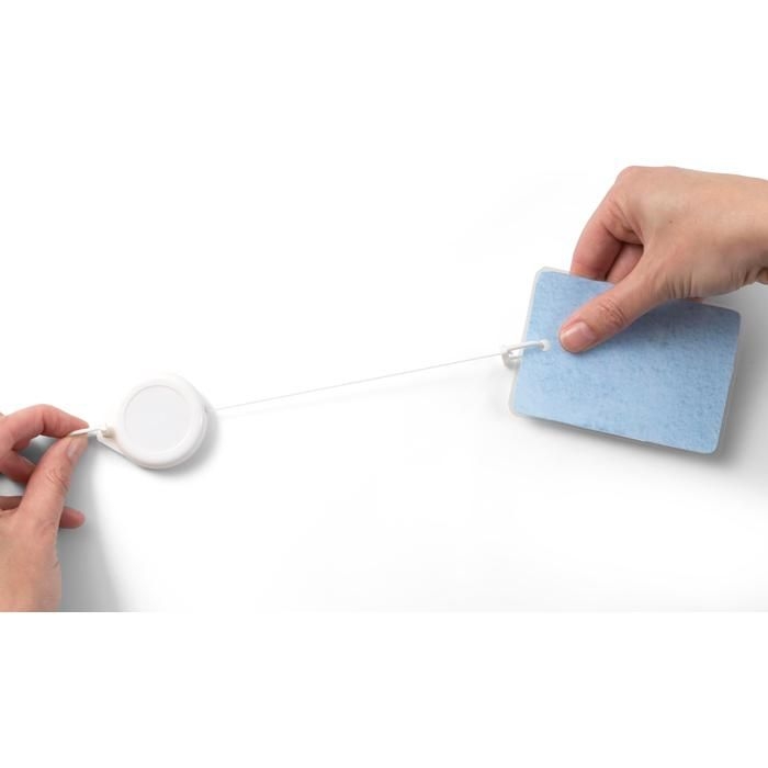 GI3133-02Ausweishalter aus Kunststoff Julius_ weiss