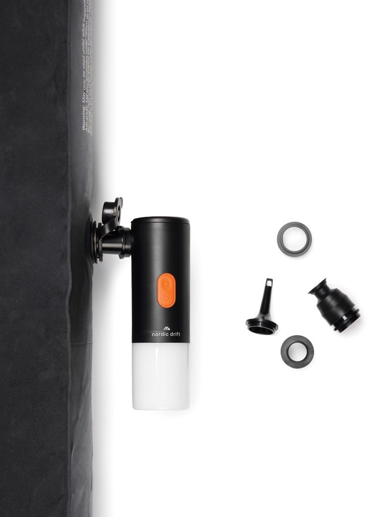 XDND430.01-01Nordic Drift Titan 2-in-1-Luftpumpe und Campinglampe_ schwarz