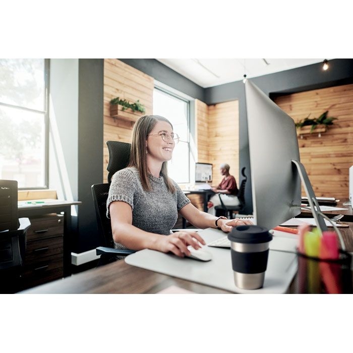 MO6257-03Irmug Trinkbecher Edelstahl 350ml_ schwarz