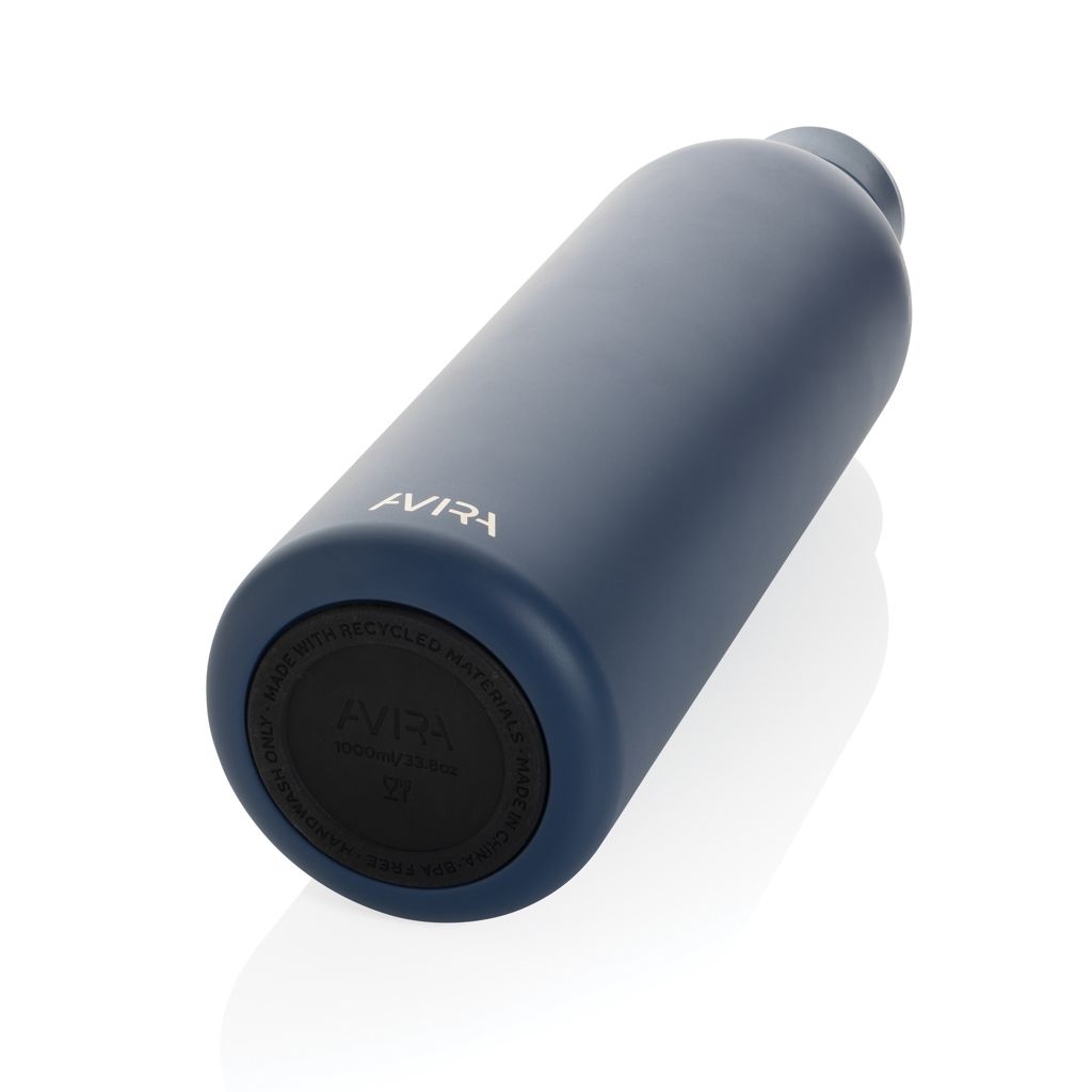 XDP438.01-25Avira Avior RCS recycelte Stainless-Steel Flasche 1L_ navy blau