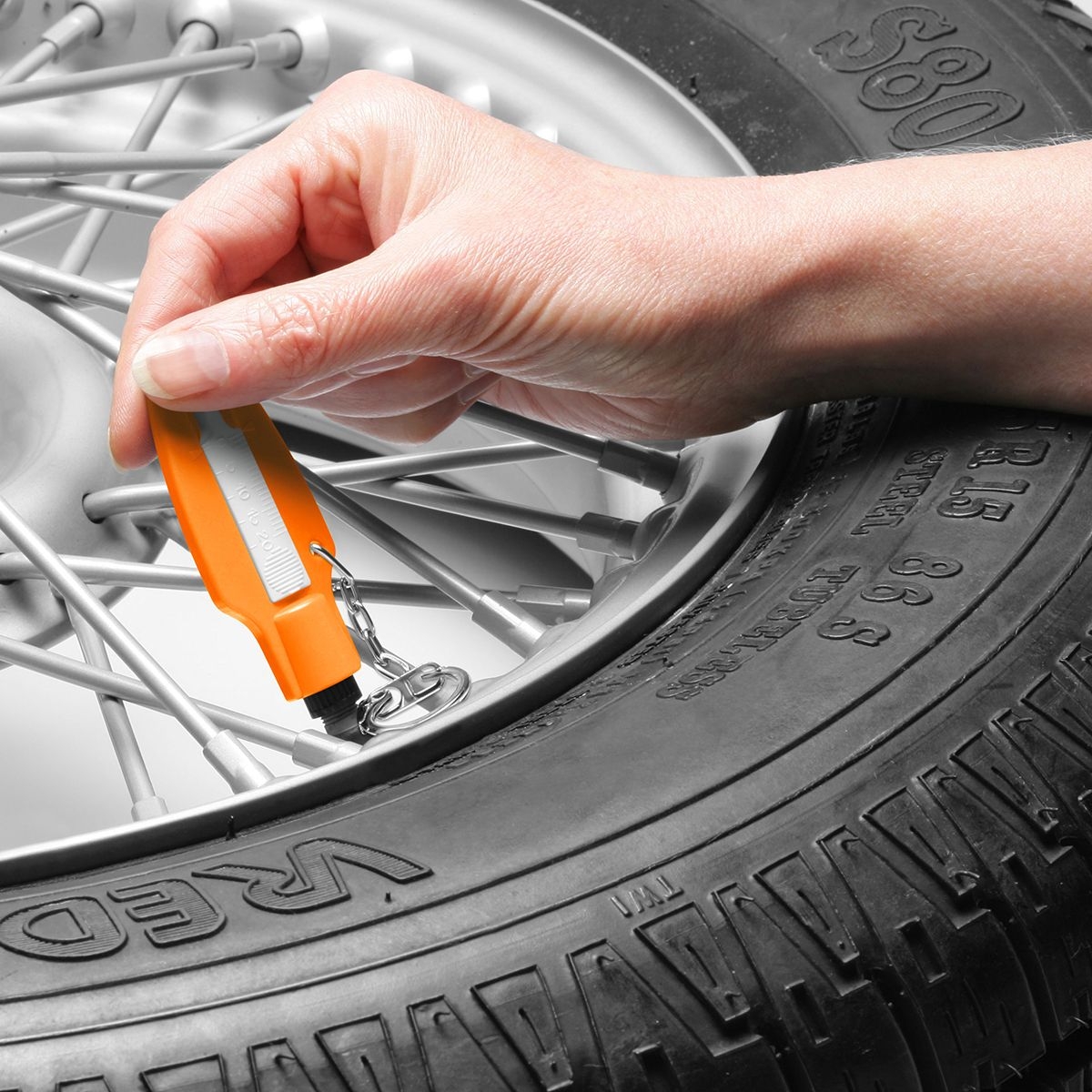 HE8275K-5-0Reifenprofiltiefenmesser mit Ventilkappendreher_ orange_ weiss