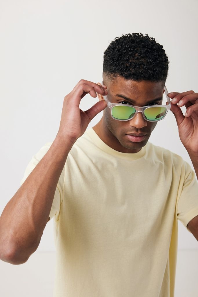 XDP453_87-03Gleam Sonnenbrille aus RCS rec. PC mit verspiegelten Glaesern_ weiss