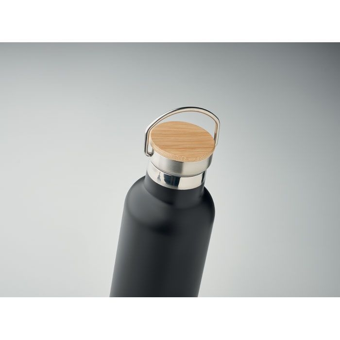 MO6372-03Helsinki Med Isolierflasche 750 ml_ schwarz