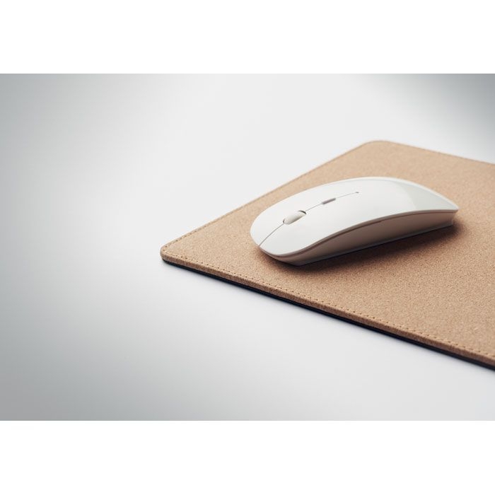 MO6476-13Wireless Matty Mousepad mit Ladestation 15W_ beige