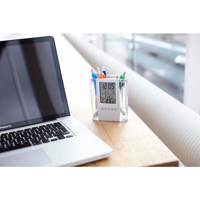 GI3684-50Stiftekoecher aus Kunststoff Carter_ schwarz_silber