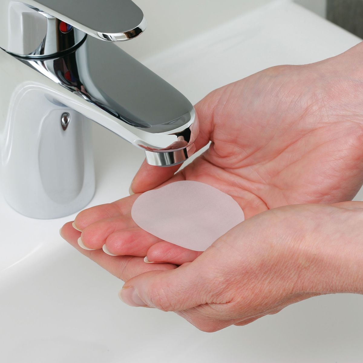 HE8181-F7Seifendose_ gefrostet glasklar