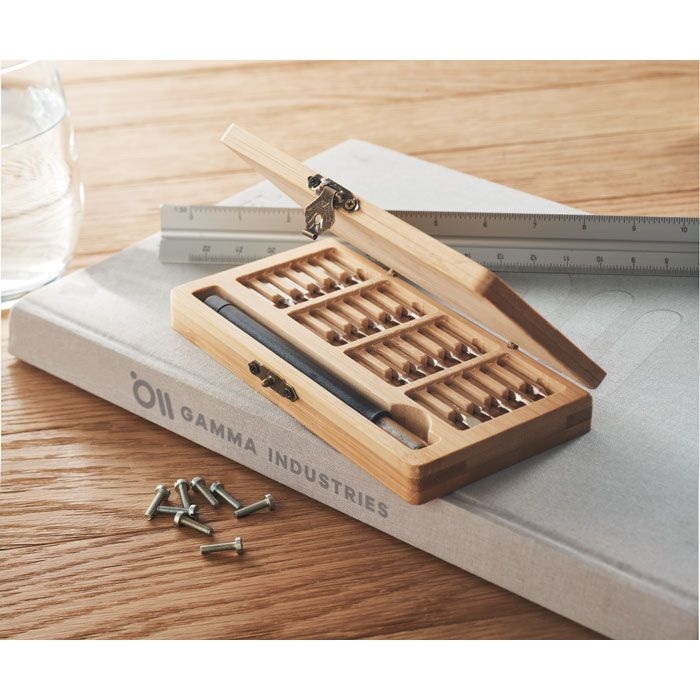 MO6756-40Bamtool 24-teiliges Werkzeugset_ holz