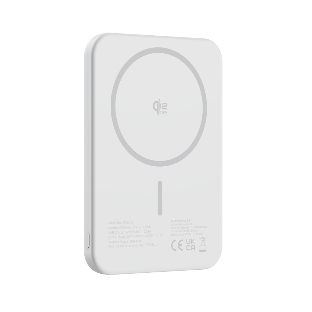 XDP322_92-02Urban Vitamin Pomona 5000mAh Qi2.2 25W magnetische Powerbank_ silber