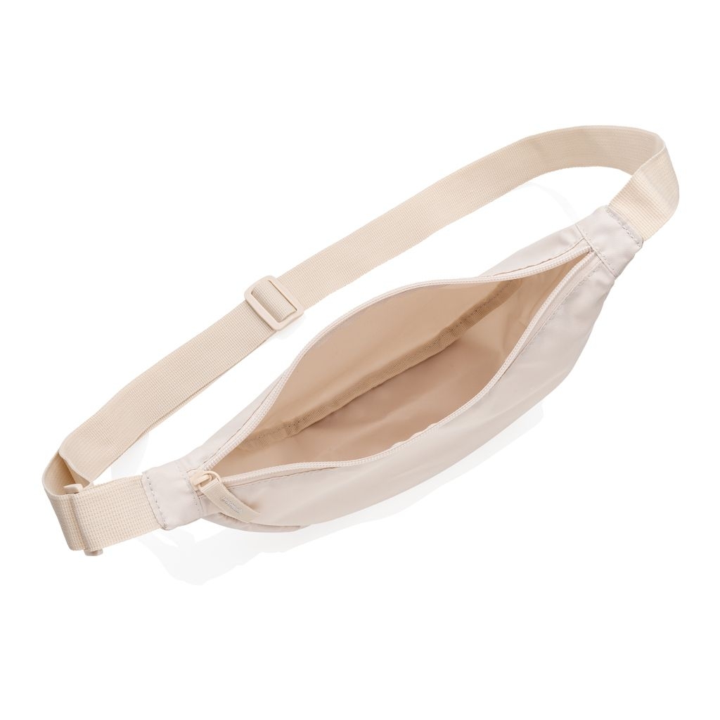 XDP763.20-19Crescent AWARE™ RPET Half-Moon Sling Tasche_ beige