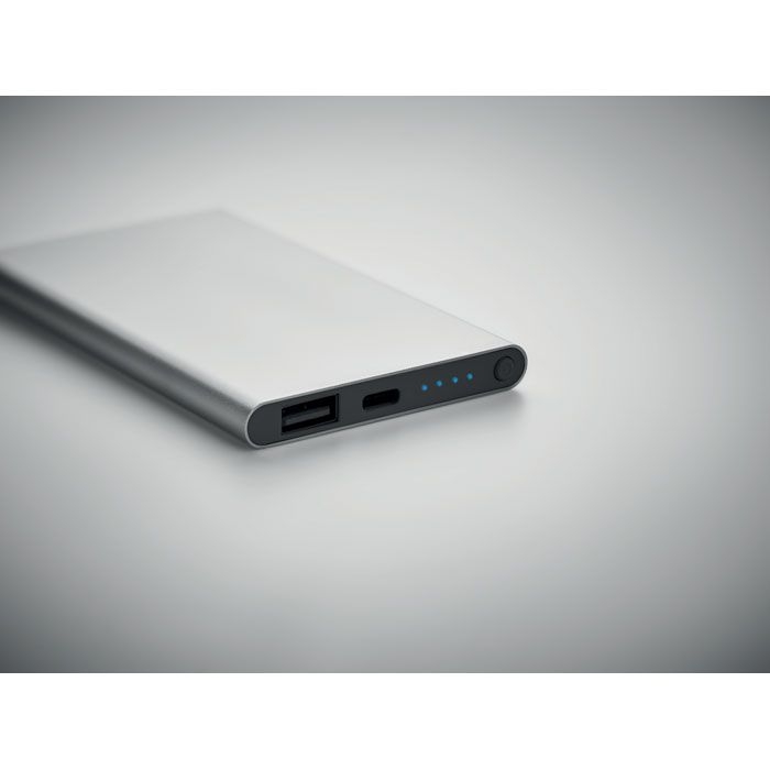 MO6825-16Powerflat C Powerbank_ mattsilber