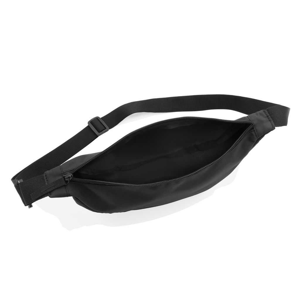 XDP763.20-01Crescent AWARE™ RPET Half-Moon Sling Tasche_ schwarz