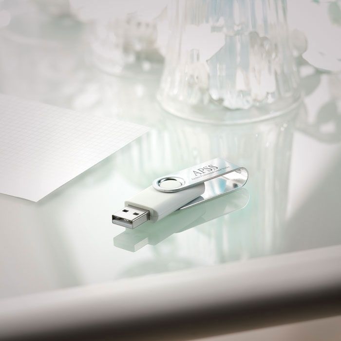 MO1001A-06-4GBTechmate Pendrive Techmate. USB flash 4GB_ weiss_ 4 GB