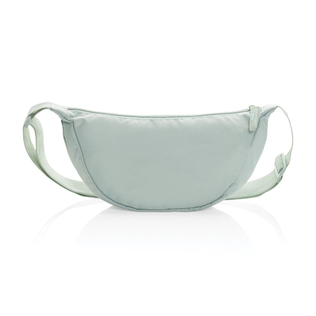 XDP763.20-17Crescent AWARE™ RPET Half-Moon Sling Tasche_ Iceberg green