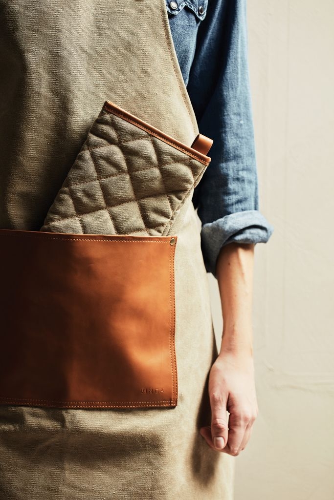 XDV215-9VINGA Asado Kuechenschuerze_ braun