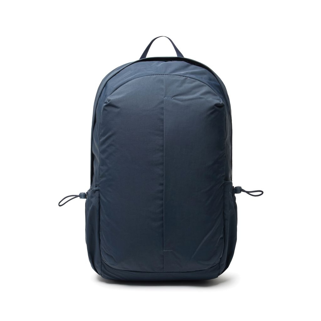 XDP763.53-25KENTO URBAN 15_6_ Rucksack aus RCS  recyceltem Nylon_ navy blau