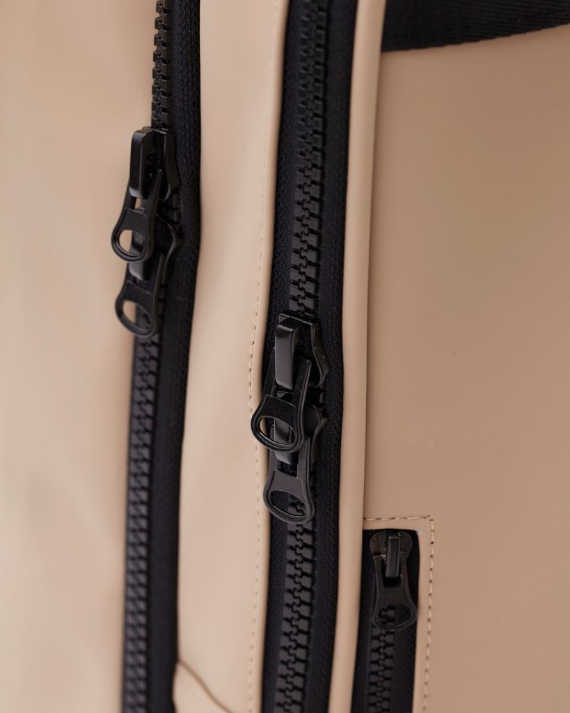 XDV5003-20VINGA Baltimore Travel Rucksack_ greige