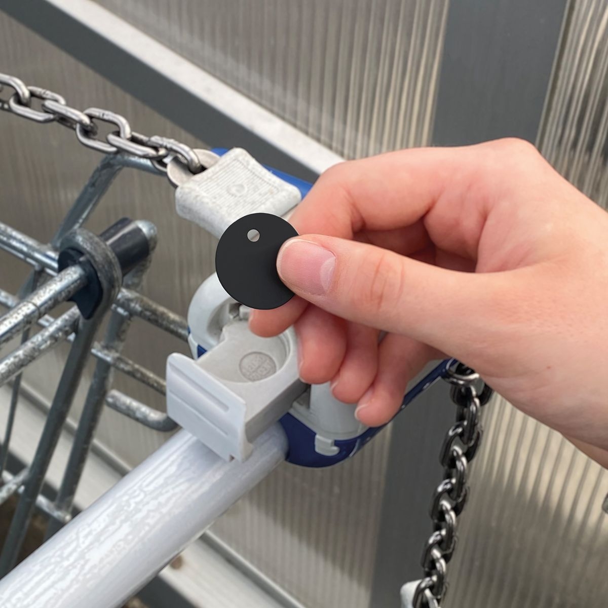 HE3217K-61€-Chip_ schwarz