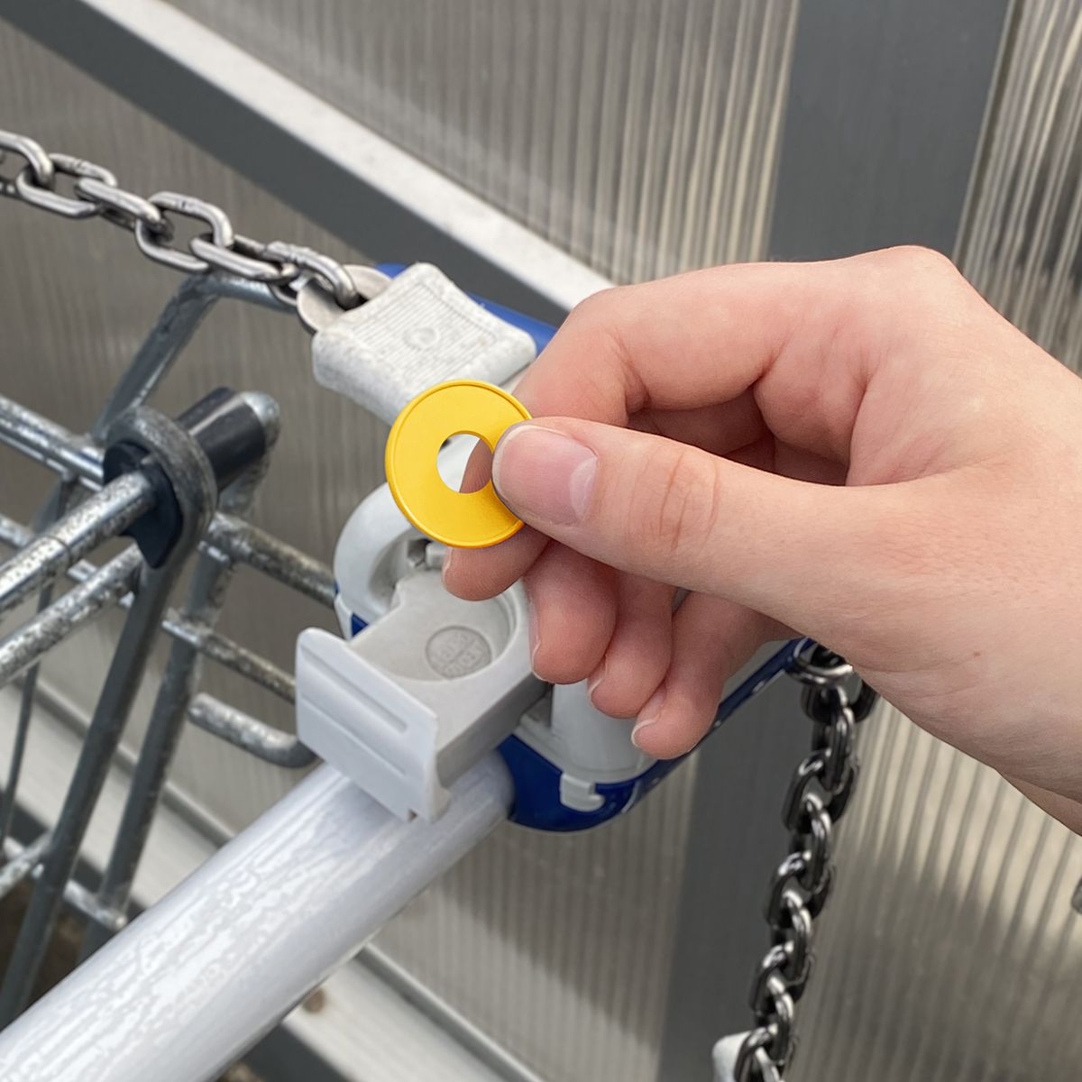 HE3217L-41€-Chip _ gelb