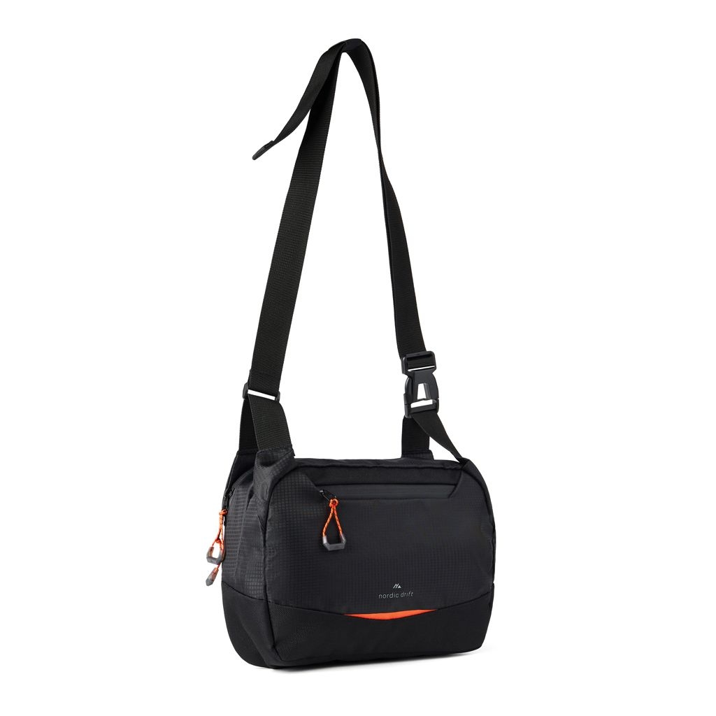 XDND200.04-01Nordic Drift Trail RCS Crossbody-Bag 4L_ schwarz